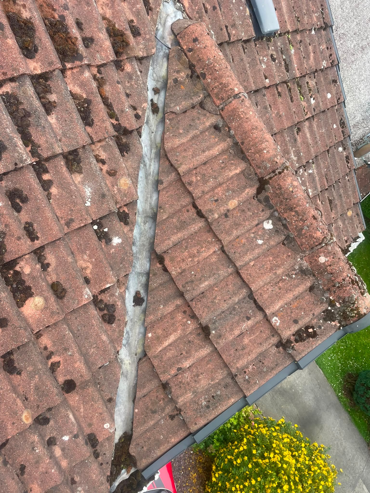 Resealed roof valley in meath